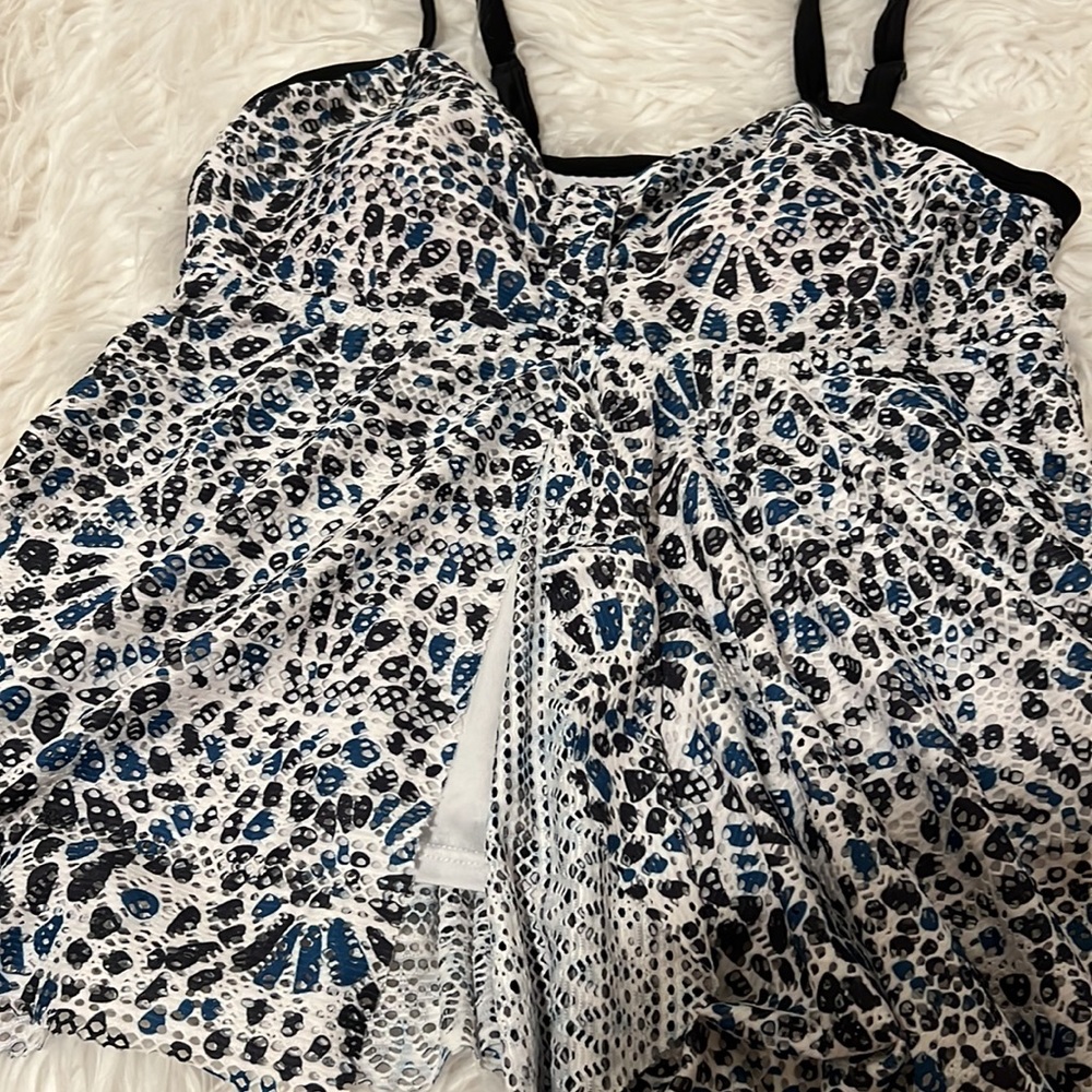 Swimming Top - Picture 2 of 6